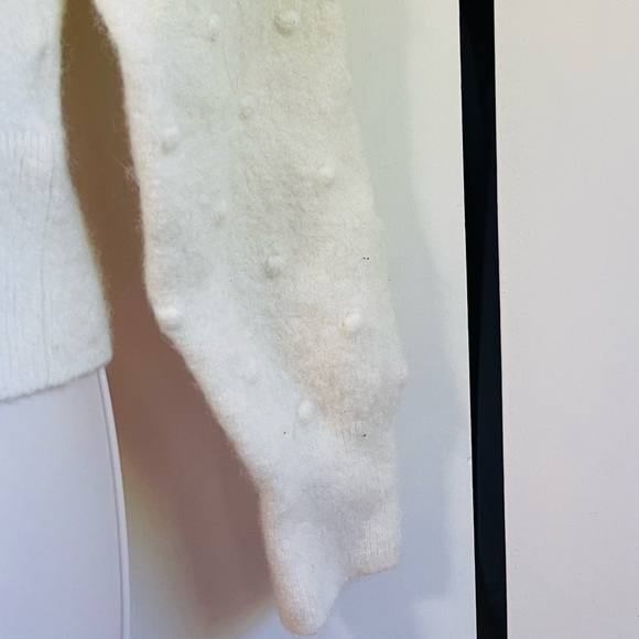 DESIGNED IN PARIS Wool Knit Sweater - Picture 2 of 5